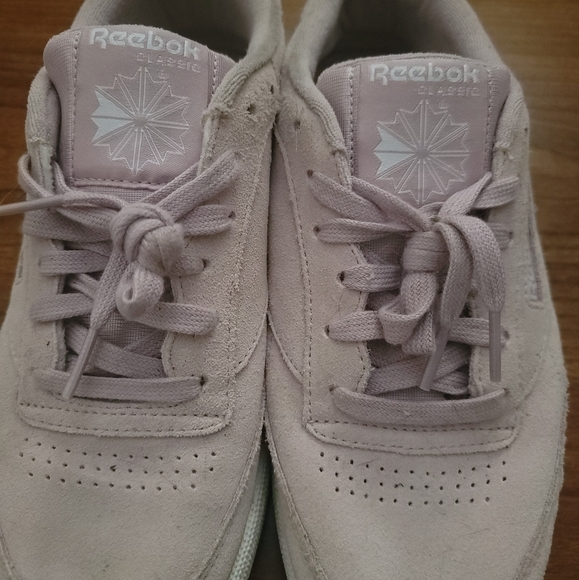 Reebok Classics - Picture 5 of 5